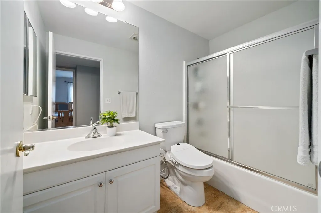 15796 Midwood Drive 6, Granada Hills, California 91344 home-pic-29