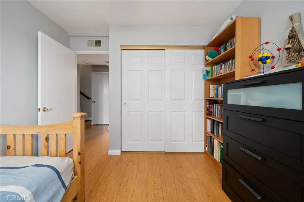 15796 Midwood Drive 6, Granada Hills, California 91344 home-pic-28