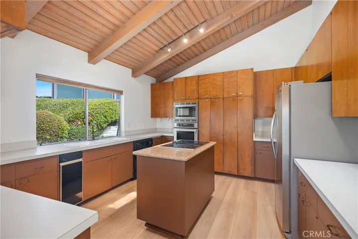 Open  kitchen  with high ceilings and tons of cabinet space