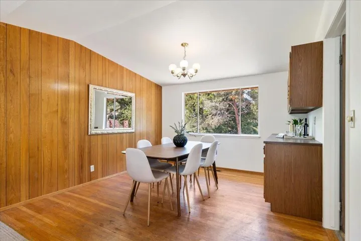26388 Ginny Lane, Los Altos Hills, California 94022