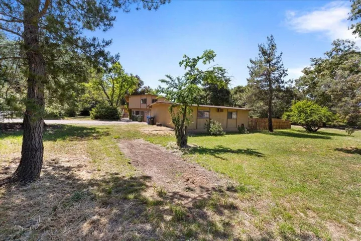 26388 Ginny Lane, Los Altos Hills, California 94022