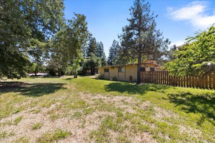 26388 Ginny Lane, Los Altos Hills, California 94022