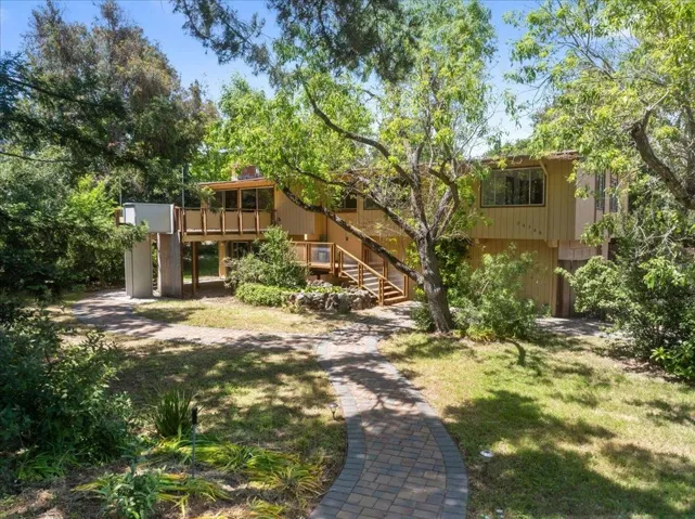 26388 Ginny Lane, Los Altos Hills, California 94022