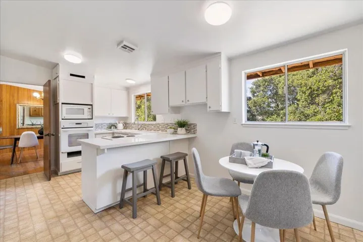 26388 Ginny Lane, Los Altos Hills, California 94022