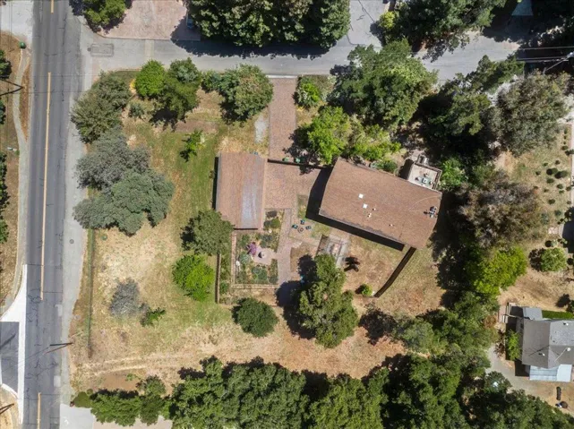 26388 Ginny Lane, Los Altos Hills, California 94022