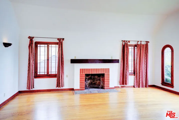 10372 Tennessee Avenue, Los Angeles, California 90064