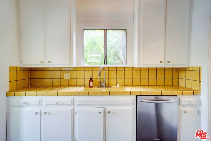 10372 Tennessee Avenue, Los Angeles, California 90064