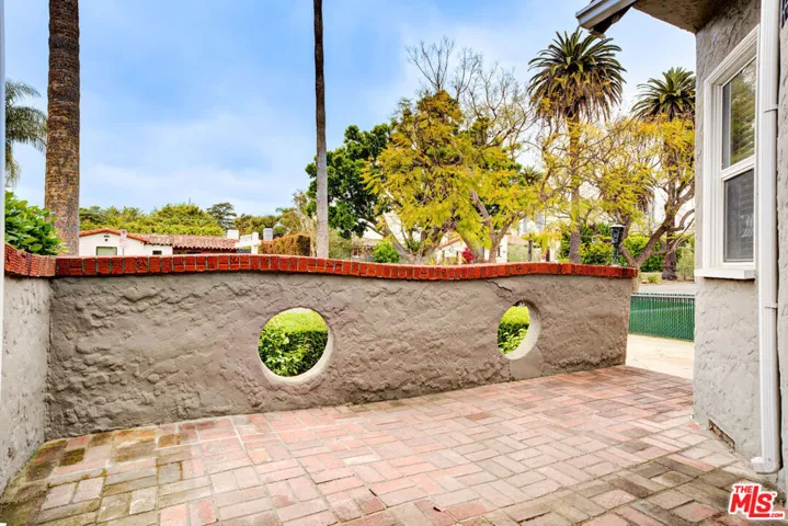 10372 Tennessee Avenue, Los Angeles, California 90064