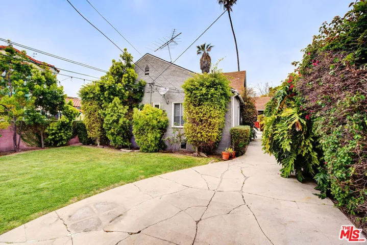 10372 Tennessee Avenue, Los Angeles, California 90064