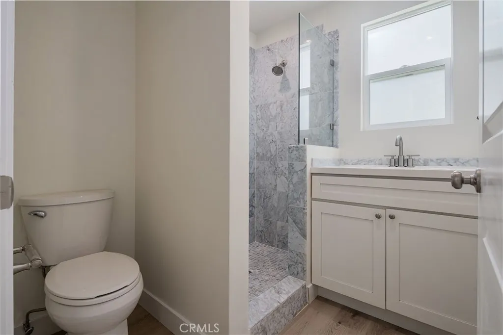 1271 S Sycamore Avenue, Los Angeles, California 90019 home-pic-16