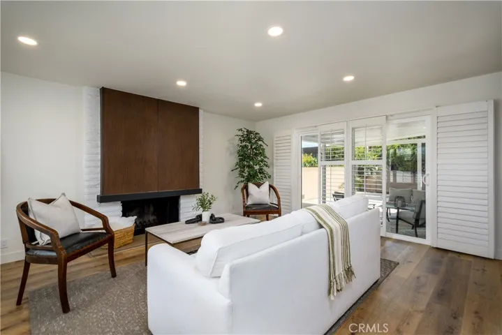Living room.