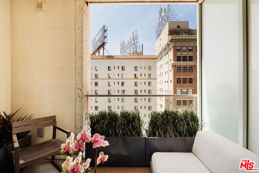 6250 Hollywood Boulevard 8m, Los Angeles, California 90028 home-pic-15