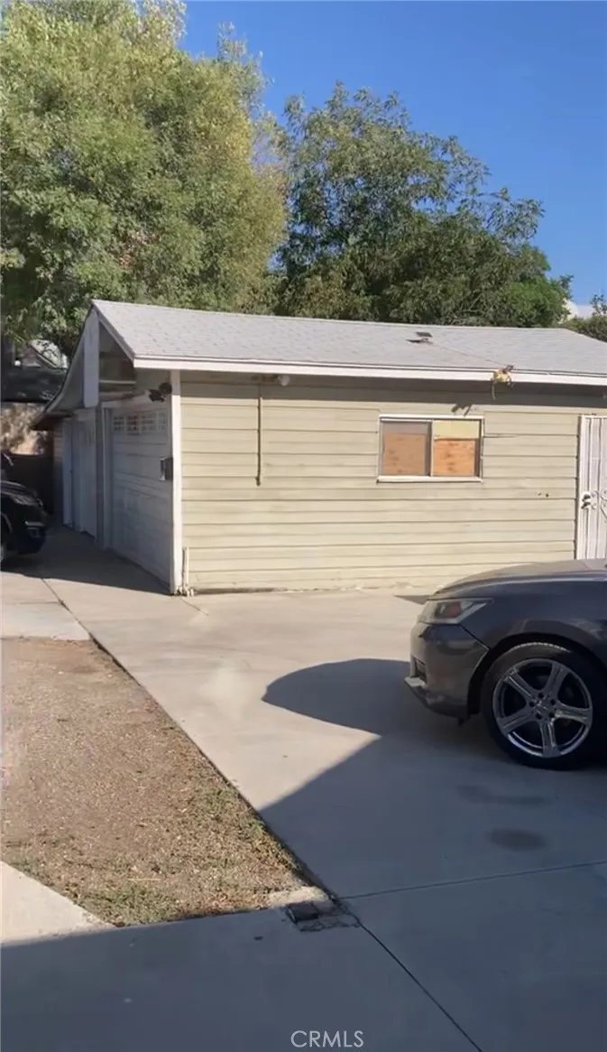 1525 N Arrowhead Avenue, San Bernardino, California 92405 home-pic-6