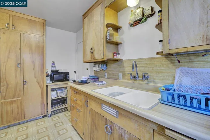 5420 Ygnacio Ave, Oakland, California 94601