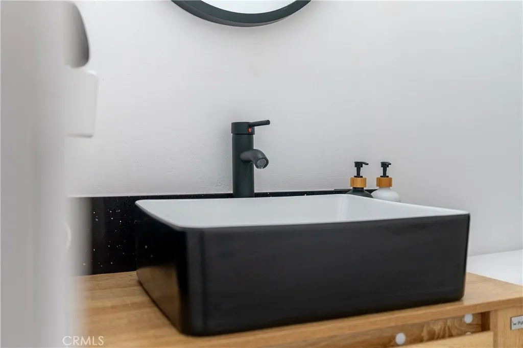 356 Wylerhorn Drive, Crestline, California 92325 home-pic-43