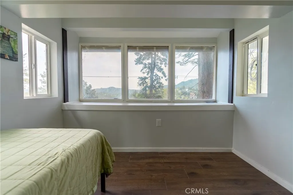 356 Wylerhorn Drive, Crestline, California 92325 home-pic-20