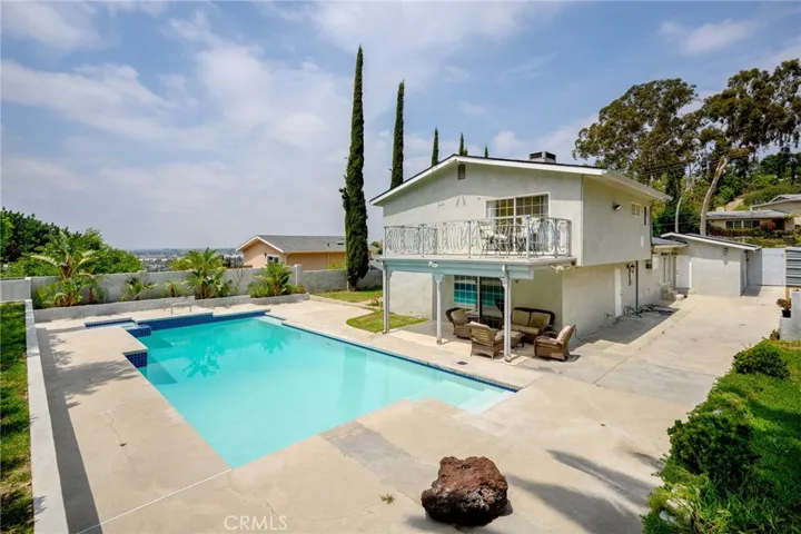 7980 Hollywood Way, Sun Valley, California 91352