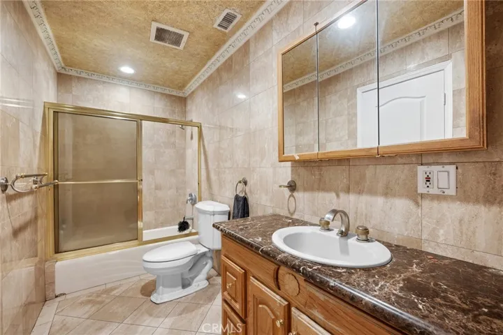 7980 Hollywood Way, Sun Valley, California 91352