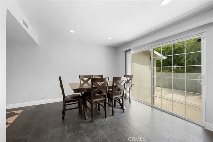 7980 Hollywood Way, Sun Valley, California 91352
