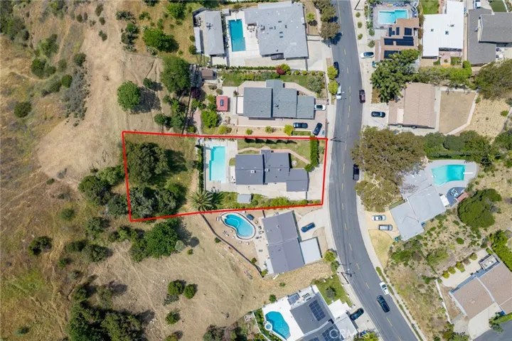 7980 Hollywood Way, Sun Valley, California 91352