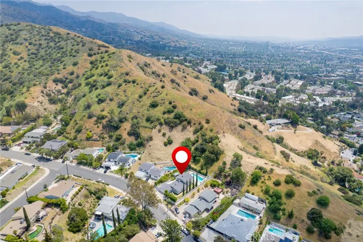 7980 Hollywood Way, Sun Valley, California 91352