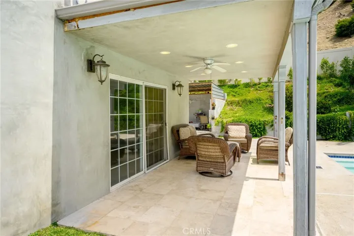 7980 Hollywood Way, Sun Valley, California 91352