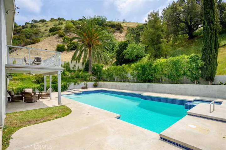 7980 Hollywood Way, Sun Valley, California 91352