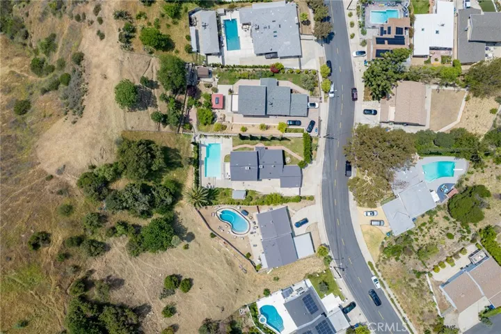 7980 Hollywood Way, Sun Valley, California 91352