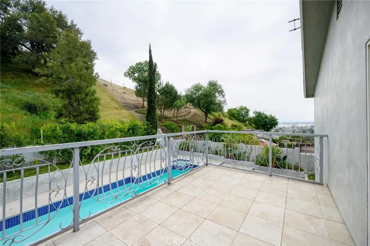 7980 Hollywood Way, Sun Valley, California 91352