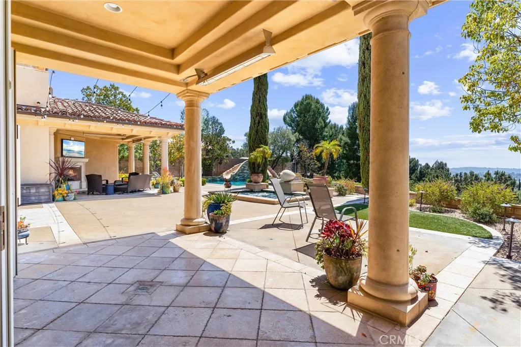 19 Fox Hole Road, Ladera Ranch, California 92694 home-pic-9