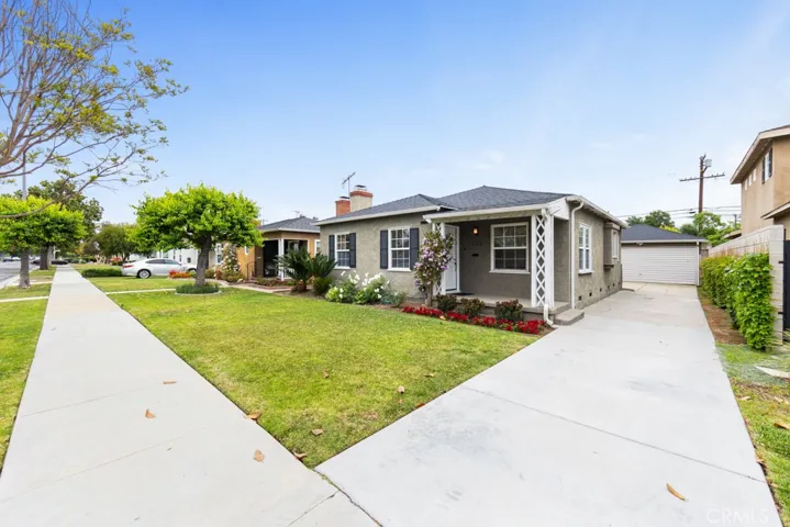 3552 Gaviota Avenue, Long Beach, California 90807