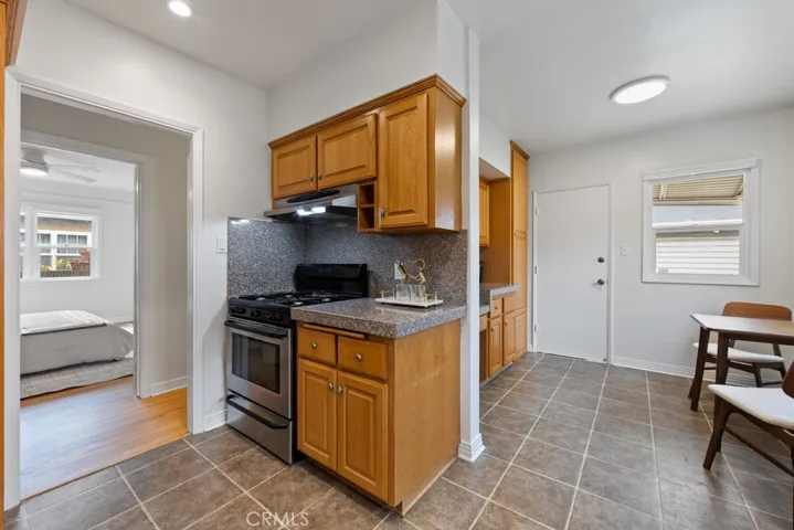3552 Gaviota Avenue, Long Beach, California 90807