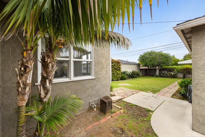 3552 Gaviota Avenue, Long Beach, California 90807