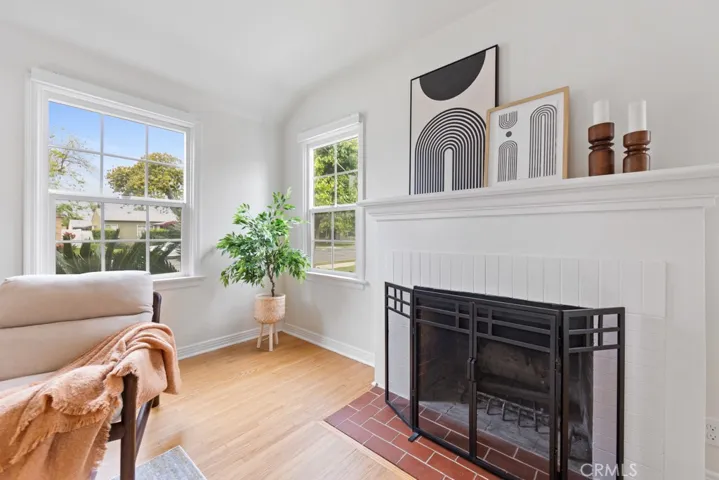 3552 Gaviota Avenue, Long Beach, California 90807