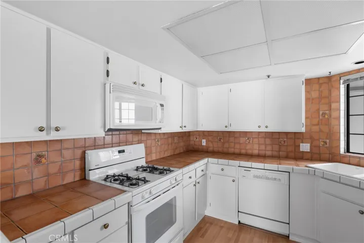 2220 Exposition Drive 64, San Luis Obispo, California 93401