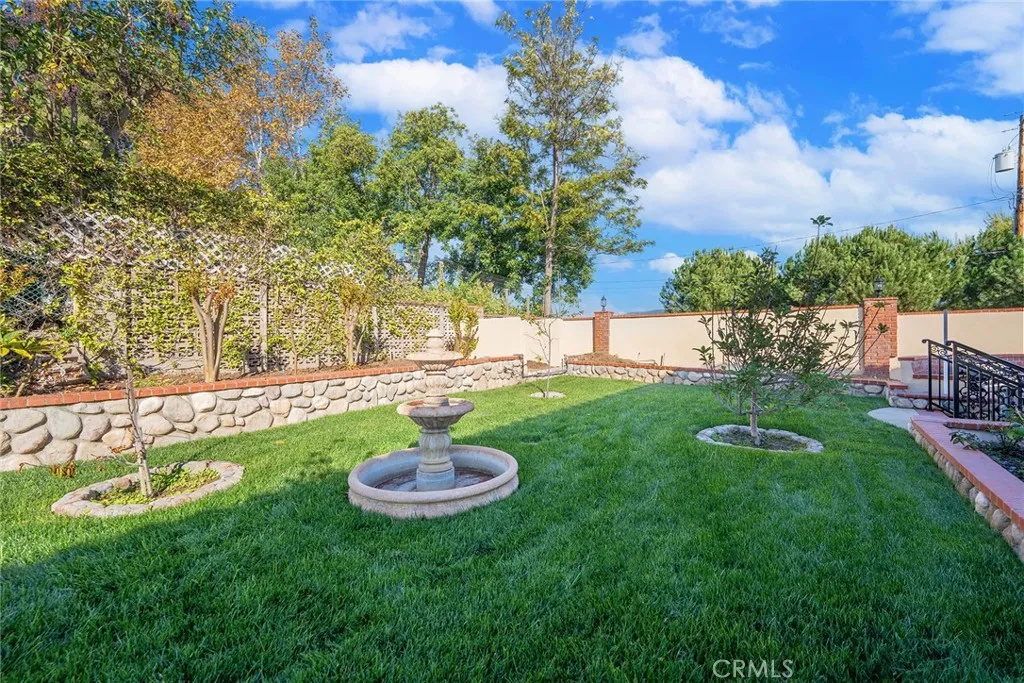 2240 Foothill Boulevard, Santa Ana, California 92705 home-pic-16