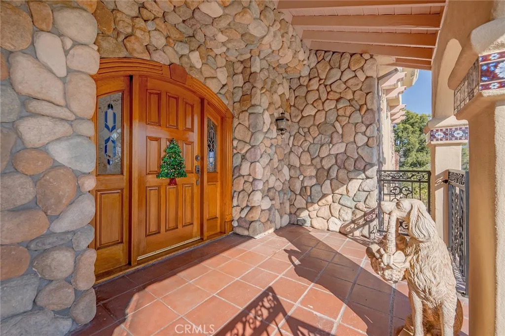 2240 Foothill Boulevard, Santa Ana, California 92705 home-pic-11