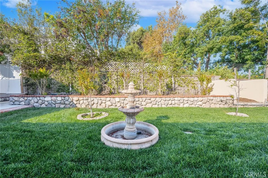 2240 Foothill Boulevard, Santa Ana, California 92705 home-pic-17