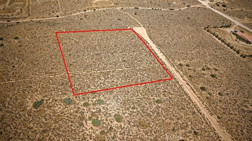 23 Outpost Road, Apple Valley, California 92308