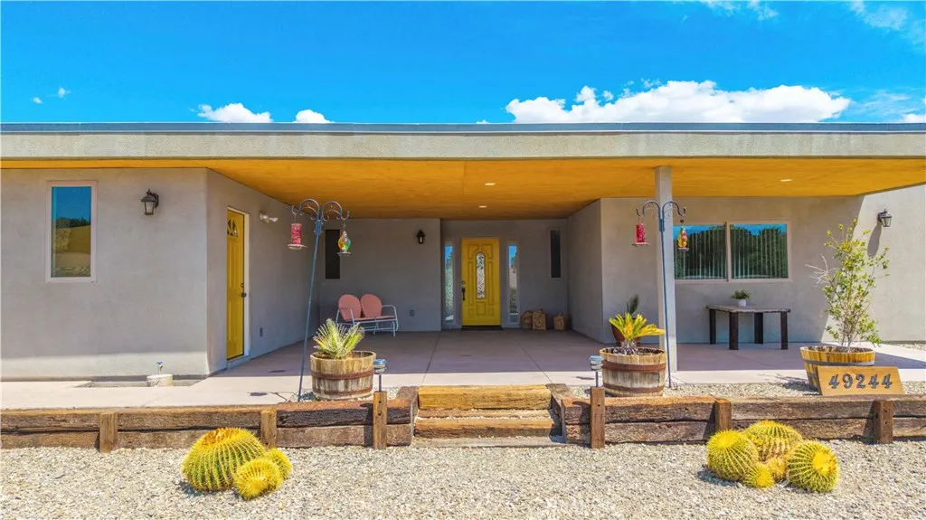 49244 Park Avenue, Morongo Valley, California 92256 home-pic-3