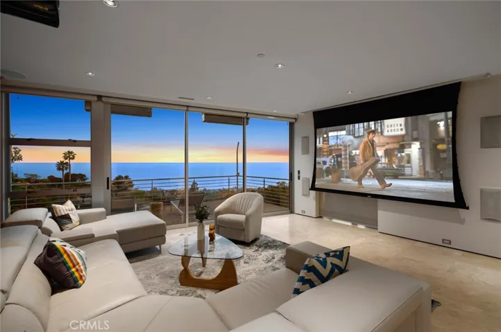Enterainment room with projector screen