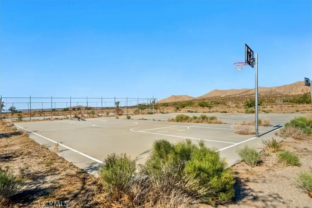 39441 140th Street E, Palmdale, California 93591 home-pic-54