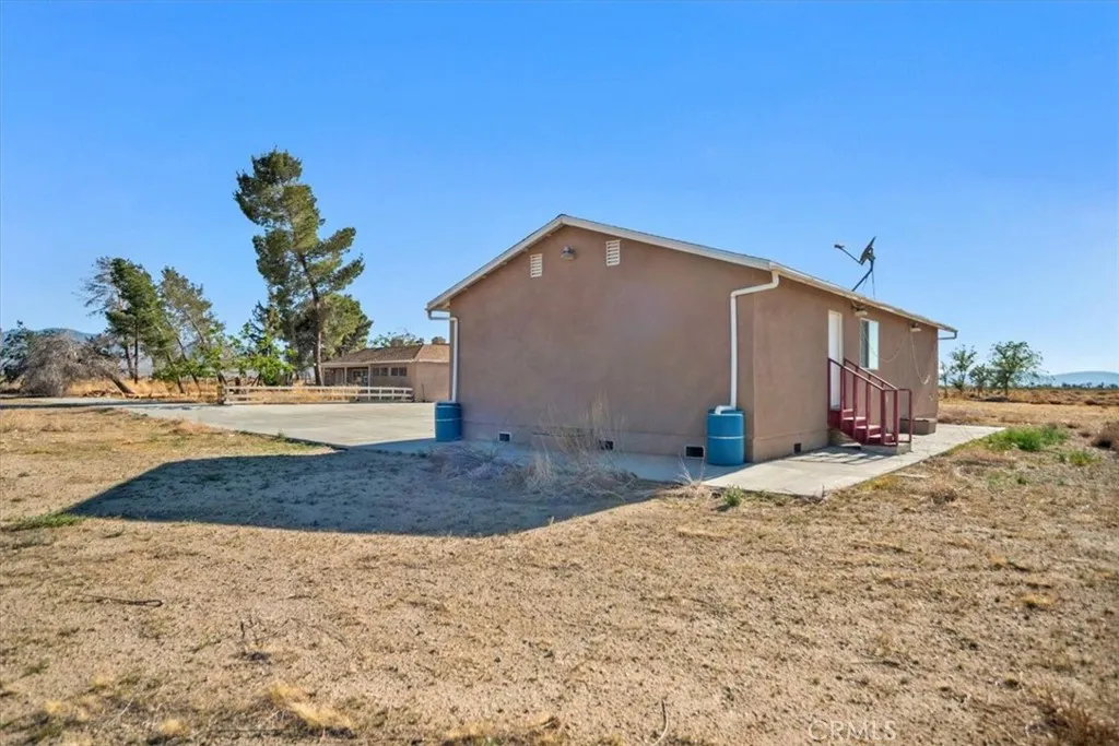 39441 140th Street E, Palmdale, California 93591 home-pic-41