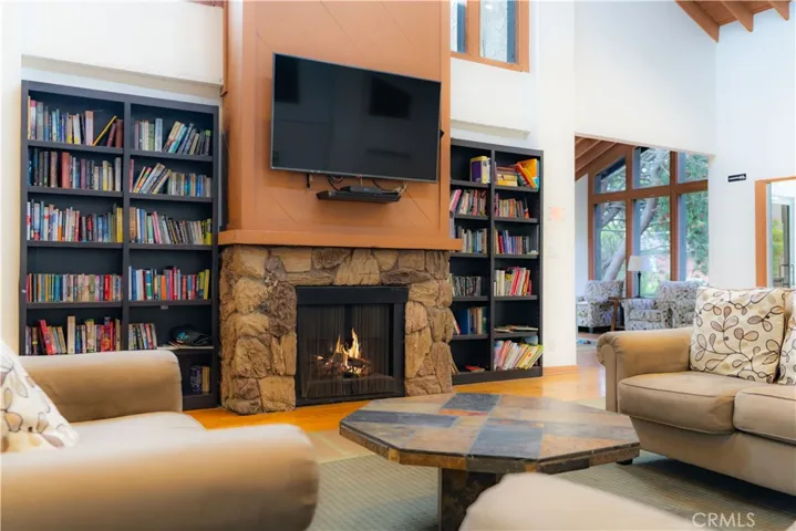 11102 Summertime Lane, Culver City, California 90230