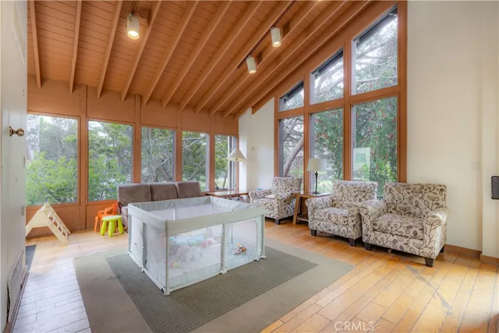 11102 Summertime Lane, Culver City, California 90230