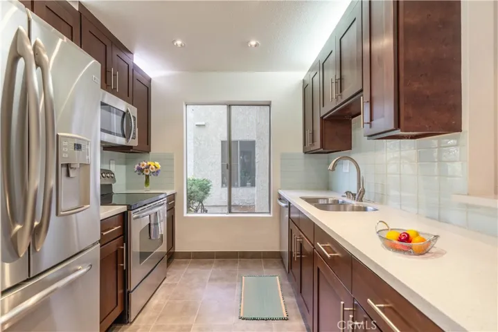 11102 Summertime Lane, Culver City, California 90230
