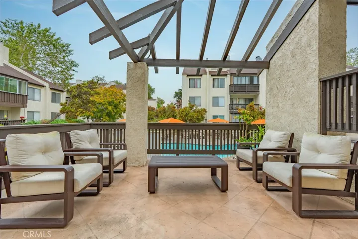 11102 Summertime Lane, Culver City, California 90230