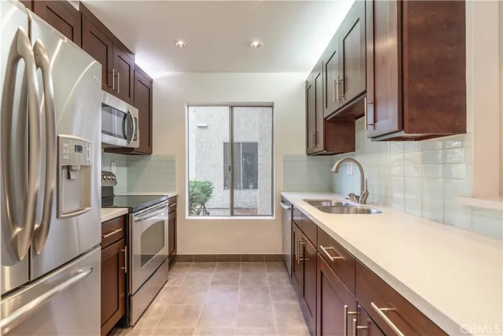 11102 Summertime Lane, Culver City, California 90230