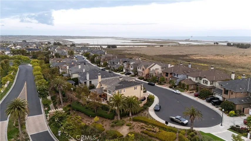 4461 Oceanridge Drive, Huntington Beach, California 92649