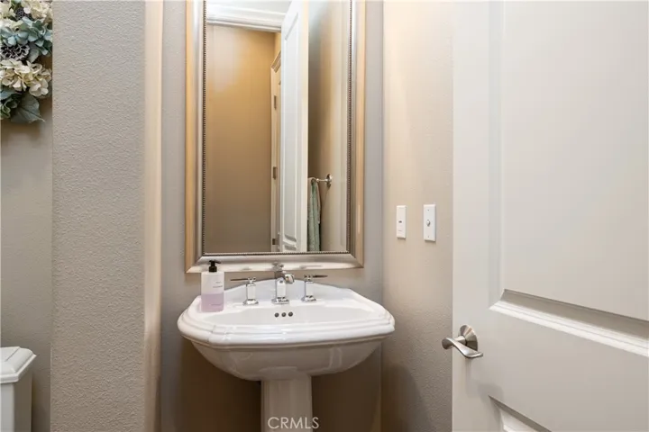 4461 Oceanridge Drive, Huntington Beach, California 92649